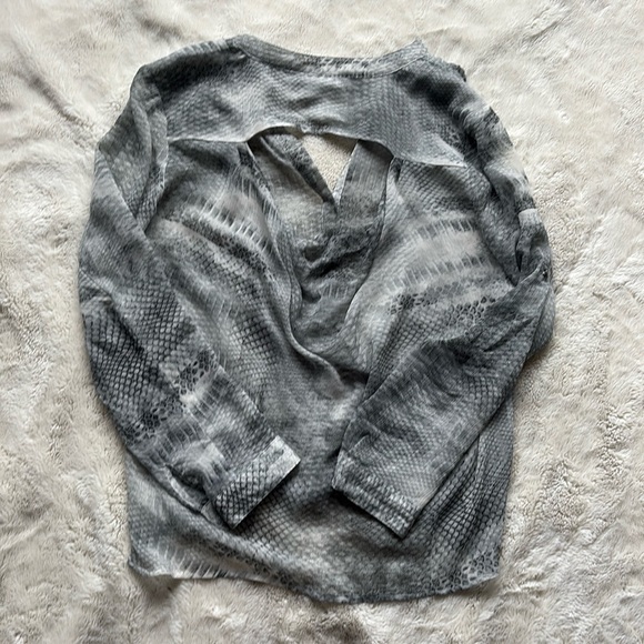 Jennifer Lopez Snake Sheer Blouse – Size S | Y2K Glam | Button-Up Look | - Picture 4 of 6